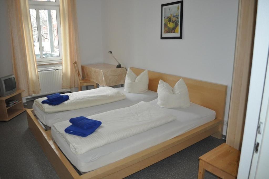 A Bed Privatzimmer Dresden - Nichtraucherpension Phòng bức ảnh