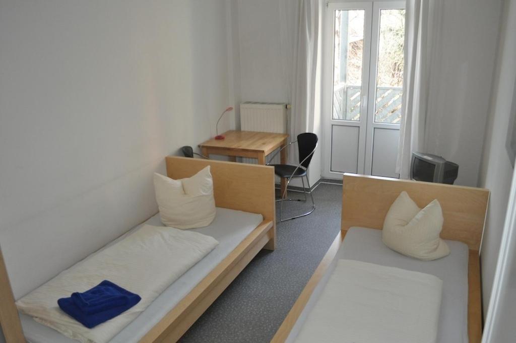 A Bed Privatzimmer Dresden - Nichtraucherpension Phòng bức ảnh