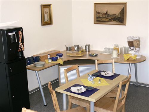 A Bed Privatzimmer Dresden - Nichtraucherpension Ngoại thất bức ảnh